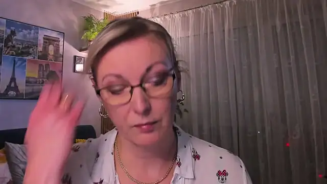 Snapshot of vanessa_chat chatting on March 18, 5:42 pm vanessa chat online show from March 18, 5:42 pm