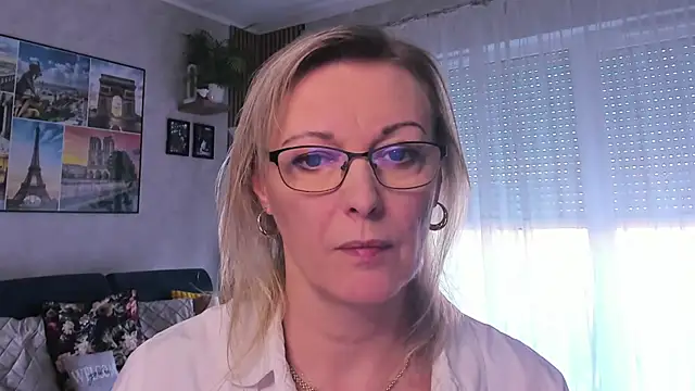 Snapshot of vanessa_chat chatting on March 20, 2:21 pm vanessa chat online show from March 20, 2:21 pm