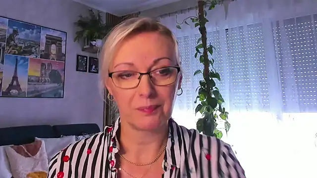 Snapshot of vanessa_chat chatting on September 19, 1:23 pm vanessa chat online show from September 19, 1:23 pm