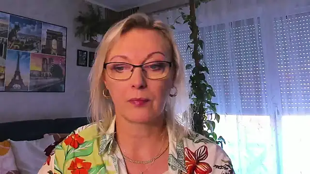 Snapshot of vanessa_chat chatting on September 24, 1:25 pm vanessa chat online show from September 24, 1:25 pm