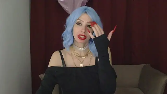 WhiteQueen888 online show from February 8, 8:10 pm