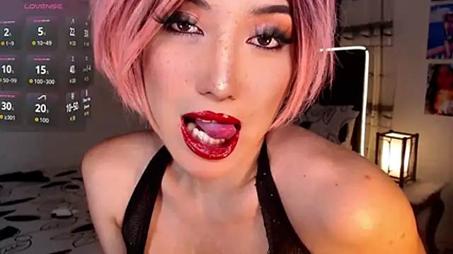 Snapshot of Alluring_Lordess chatting on July 16, 5:24 am Alluring Lordess online show from July 16, 5:24 am
