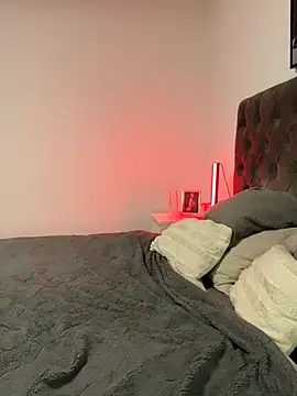 EllaMae online show from November 1, 8:11 pm