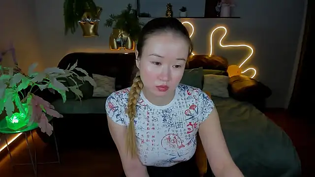 Snapshot of PollyOcean chatting on December 22, 11:00 am PollyOcean online show from December 22, 11:00 am