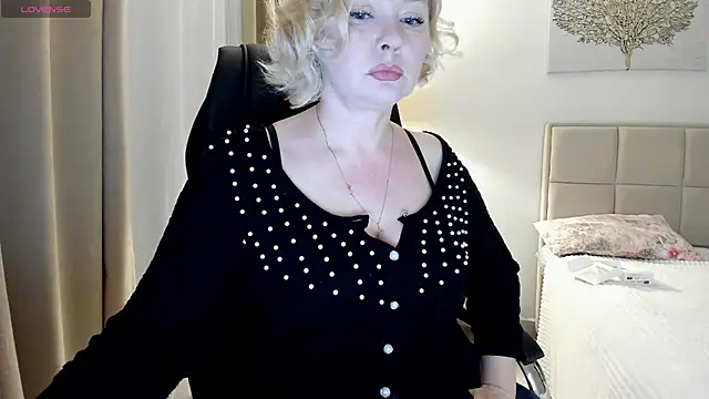 Colette  1977 online show from April 23, 9:06 pm