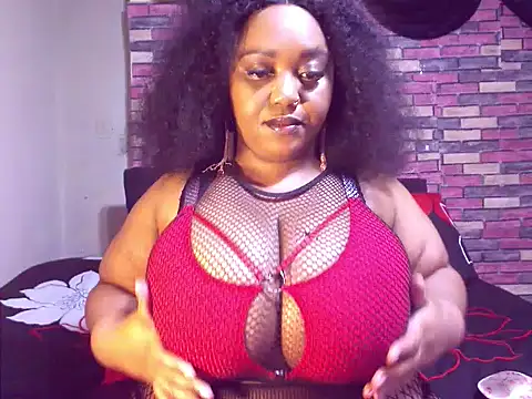 Snapshot of BustySavita chatting on October 16, 11:11 am BustySavita online show from October 16, 11:11 am