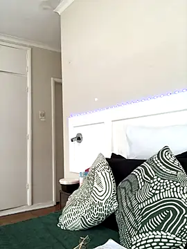 LuciousLips96 online show from November 14, 9:08 am