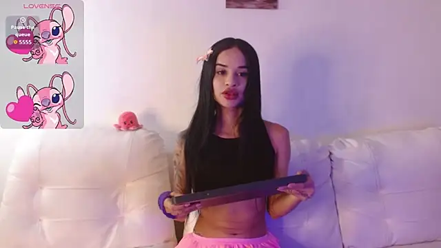 Snapshot of secretgreisy_ chatting on November 28, 5:21 am secretgreisy online show from November 28, 5:21 am