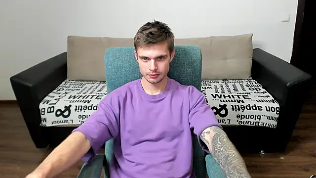 maks wolfis online show from December 15, 4:29 am