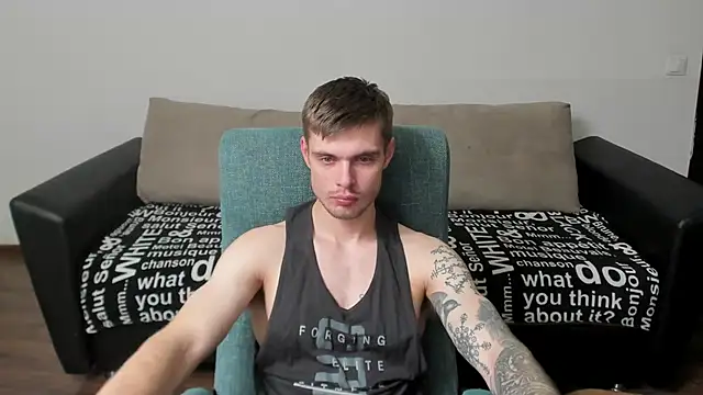 maks wolfis online show from February 24, 8:03 pm