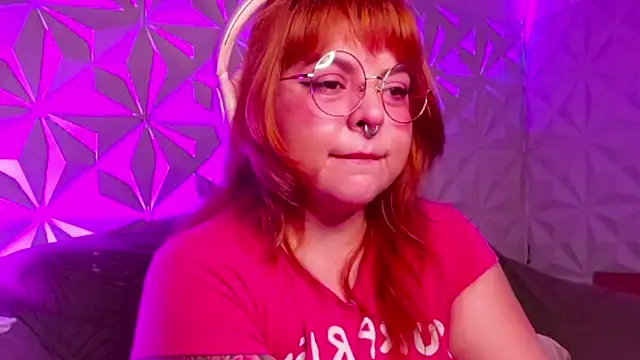 Snapshot of Satyn_doll chatting on September 12, 11:15 pm Satyn doll online show from September 12, 11:15 pm