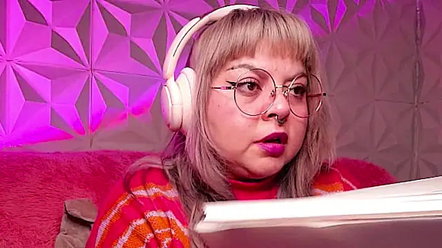 Satyn doll online show from December 5, 12:08 am