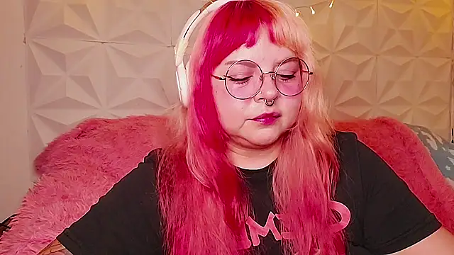 Satyn doll online show from July 9, 10:47 pm