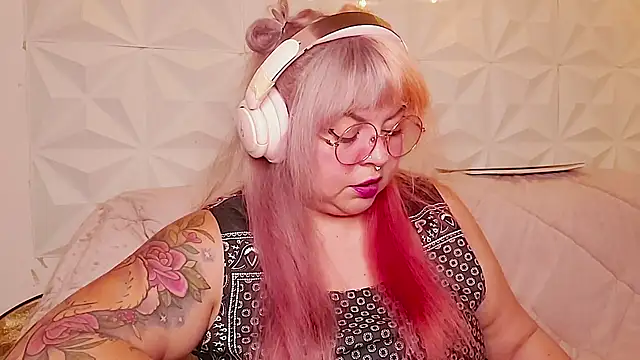 Satyn doll online show from July 29, 11:47 pm