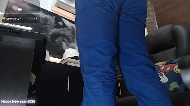 Snapshot of randyluke chatting on March 11, 1:45 pm randyluke online show from March 11, 1:45 pm