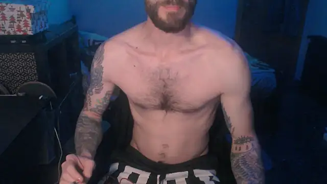 Snapshot of SexxxyLouis chatting on January 29, 8:46 pm SexxxyLouis online show from January 29, 8:46 pm