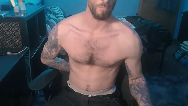 Snapshot of SexxxyLouis chatting on February 27, 3:05 pm SexxxyLouis online show from February 27, 3:05 pm