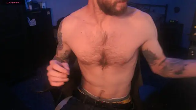 Snapshot of SexxxyLouis chatting on October 15, 10:04 am SexxxyLouis online show from October 15, 10:04 am