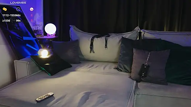 Snapshot of Fire_error chatting on November 21, 8:13 am Fire error online show from November 21, 8:13 am