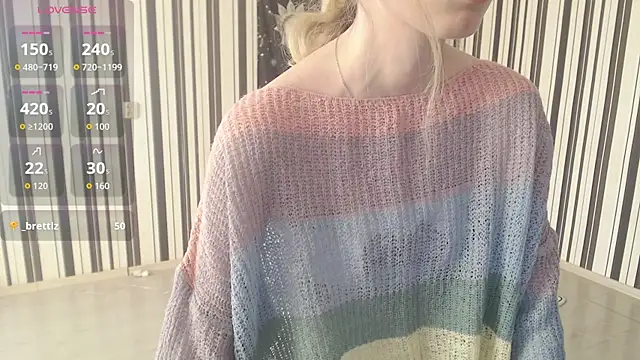 Snapshot of _Hanna_Moon_ chatting on October 17, 12:30 pm Hanna Moon online show from October 17, 12:30 pm