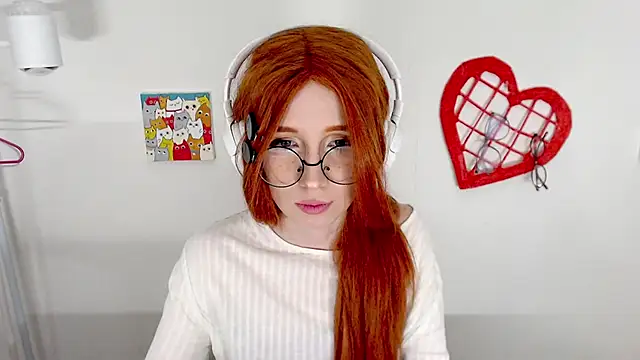  Hanna Moon  online show from June 19, 1:37 pm
