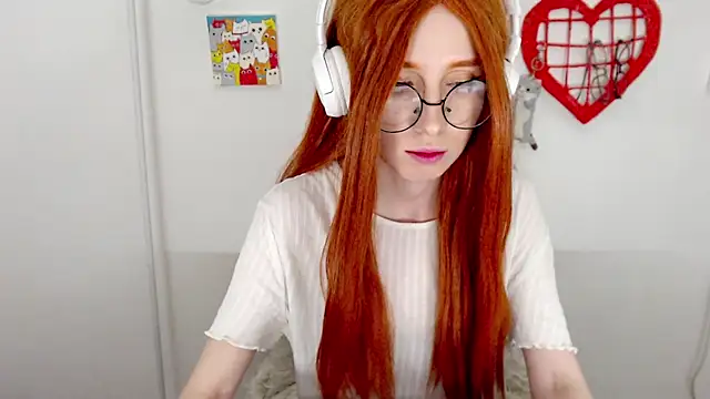  Hanna Moon  online show from July 5, 12:45 pm