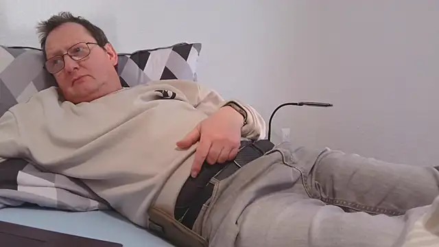 Snapshot of shymanhn chatting on March 4, 12:33 pm shymanhn online show from March 4, 12:33 pm