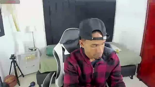 anhtony wayans online show from December 3, 12:29 am