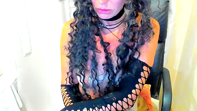 Snapshot of Ruda1919 chatting on June 21, 1:24 pm Ruda1919 online show from June 21, 1:24 pm