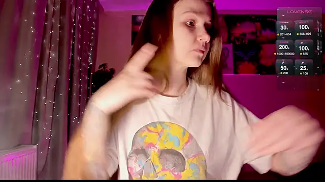 Snapshot of GoodWitch_ chatting on March 2, 7:32 am GoodWitch online show from March 2, 7:32 am