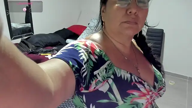 Brenda Berck  online show from July 16, 2:17 am