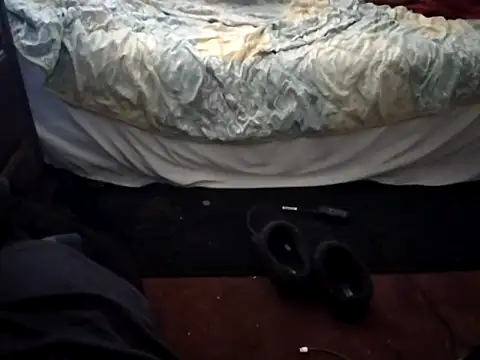 Snapshot of Pantychubs69 chatting on March 6, 12:18 am Pantychubs69 online show from March 6, 12:18 am