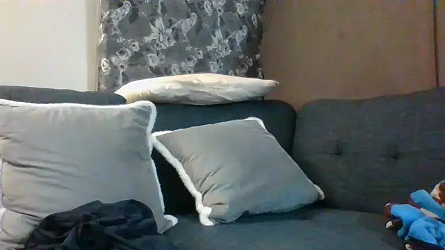 Snapshot of vikki432 chatting on July 11, 1:41 am vikki432 online show from July 11, 1:41 am