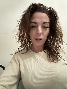 Almmaxxxx online show from October 5, 4:00 am