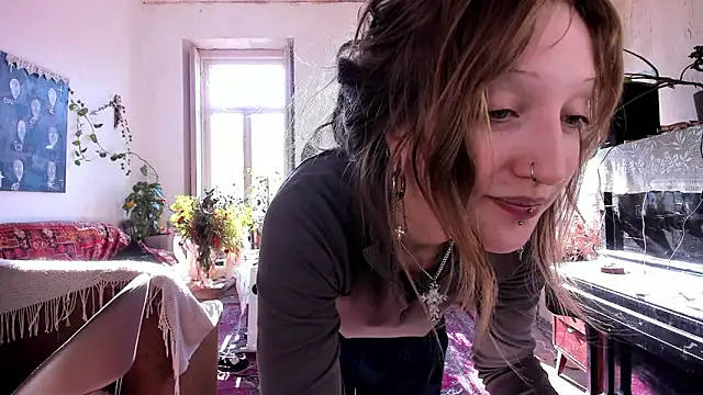 Miranda2 0 online show from January 5, 8:11 am