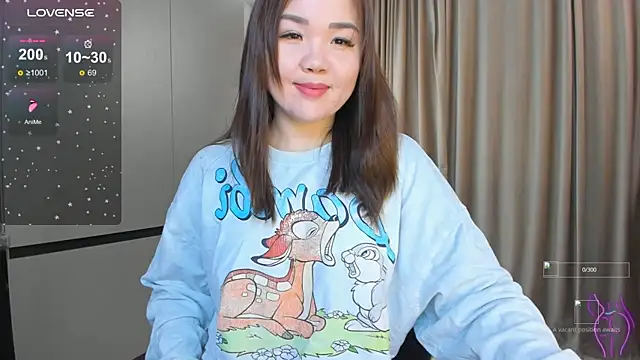 Snapshot of azure_moon2 chatting on November 14, 1:43 pm azure moon2 online show from November 14, 1:43 pm