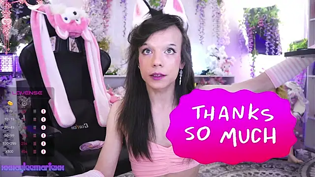 Snapshot of xxhayleemariexx chatting on March 6, 12:21 am xxhayleemariexx online show from March 6, 12:21 am