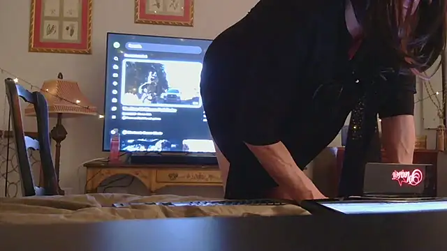 HelloKittyLapDog online show from March 1, 2:02 am