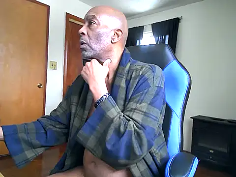 longdick4you8686 online show from January 22, 6:41 pm