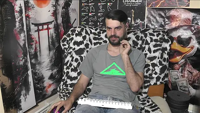 00george online show from April 24, 7:11 am