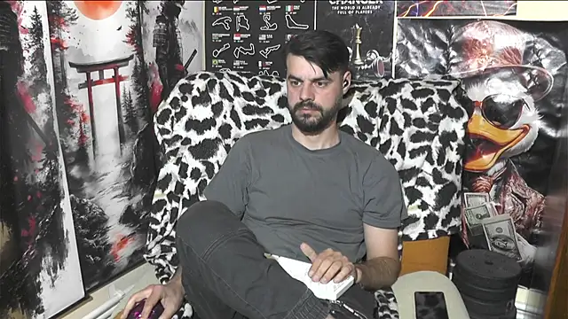 00george online show from April 24, 7:16 pm