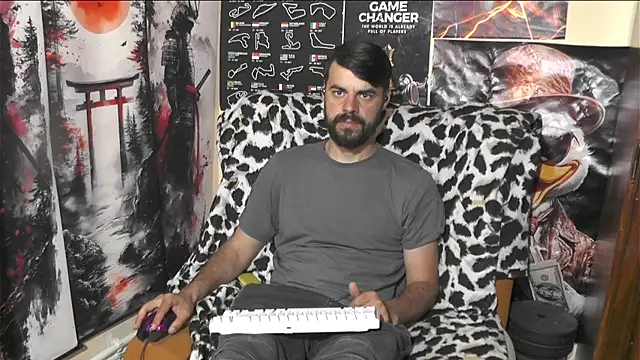00george online show from May 13, 9:28 am