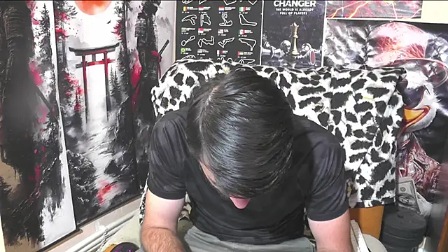 00george online show from May 16, 10:36 am