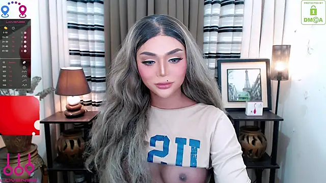 Snapshot of Fantacyoflove chatting on December 16, 10:59 pm Fantacyoflove online show from December 16, 10:59 pm