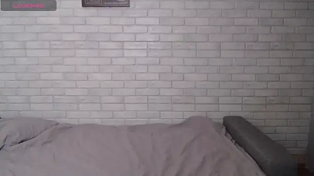 Alexxx horny online show from December 1, 3:44 am