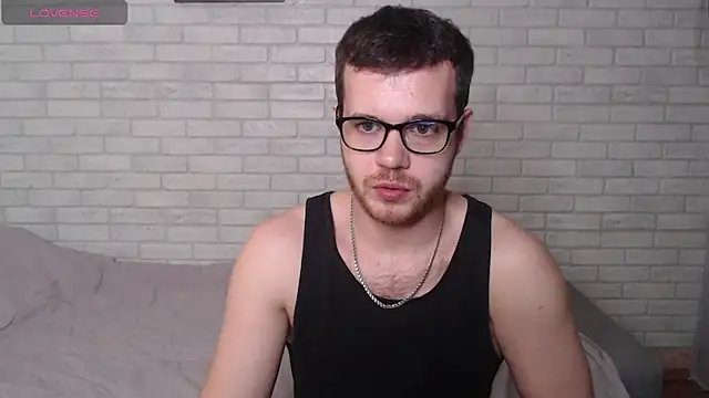 Snapshot of Alexxx_horny chatting on May 11, 7:00 pm Alexxx horny online show from May 11, 7:00 pm