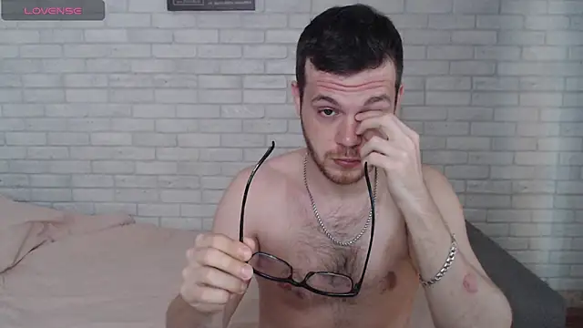Alexxx horny online show from July 16, 7:03 am