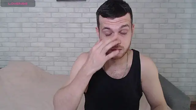 Alexxx horny online show from August 6, 9:11 am