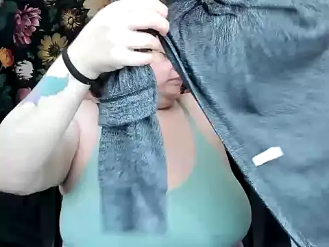 Exotic-Melons online show from May 2, 8:03 pm