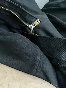 Snapshot of tunneltom chatting on February 9, 2:32 pm tunneltom online show from February 9, 2:32 pm